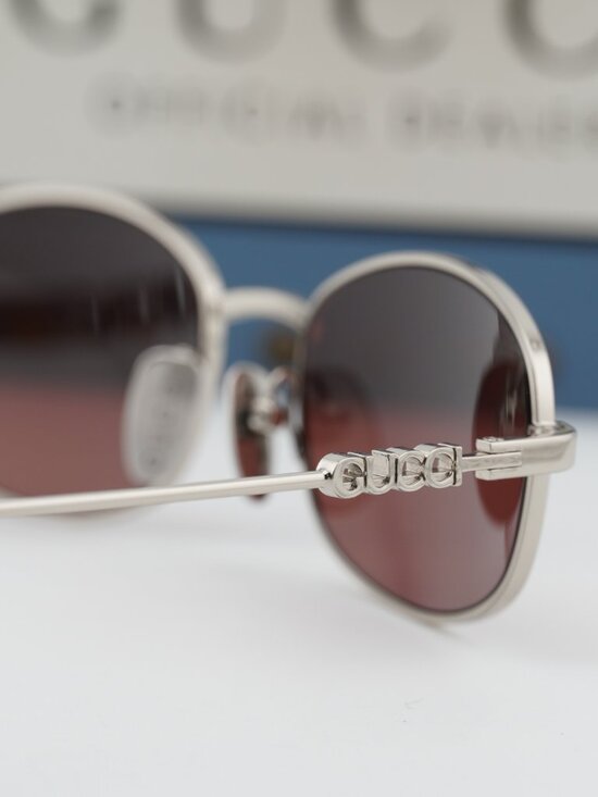 Gucci GG1940S 003 Rectangle Sunglasses - Silver / Red main image 9
